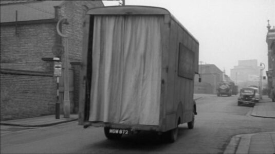 Townmead Road facing south west approaching Wandsworth Bridge Road. Ismailia Road off to the right followed a partial view of what was the ?Wandsworth View Tavern?. Circa 1960