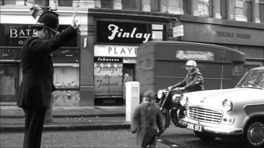 St. Paul's Churchyard. Circa 1960