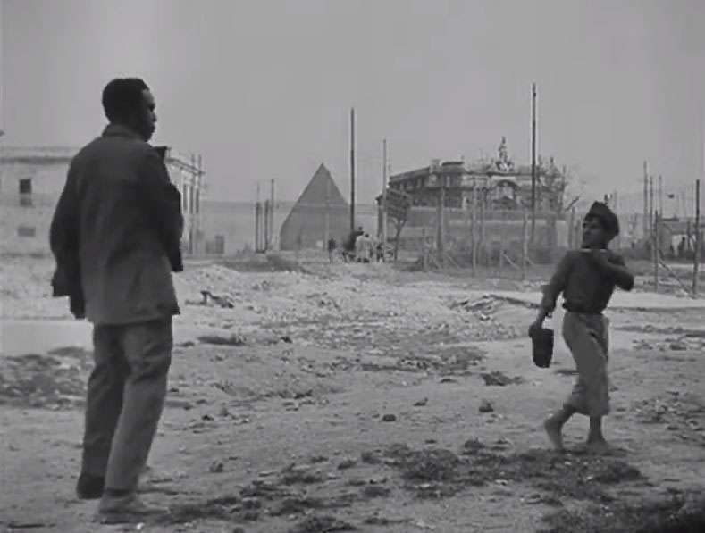 The port area at the end of Via Nuova Marina. In the center right background the Palazzo dell’ Immacolata is visible. In the center right background the Palazzo dell' Immacollata can be seen. Circa 1946