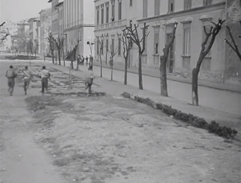 The view across Via Solferino towards the corner with Via Magenta, Florence. Circa 1946