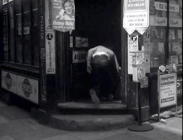 55 The Highway, London E1 on the corner with Ship Alley Circa 1957