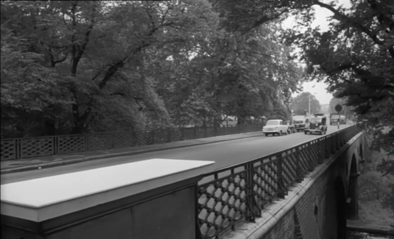 Macclesfield Bridge on Avenue Road over the canal, looking towards Prince Albert Road. Circa 1963