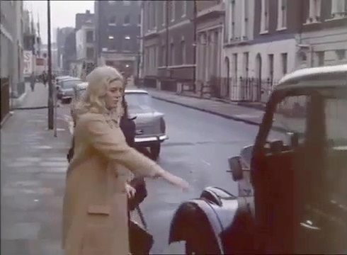 Robert Adam Street, Lomndon W1 looking towards Baker Street circa 1966