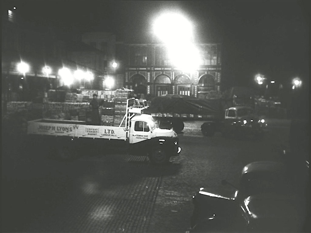 Covent Garden. Floral Hall (southern portico), Royal Opera House in the background. Circa 1956