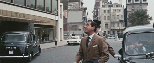 Forecourt of the Hilton Hotel, Park Lane looking south. Circa 1966