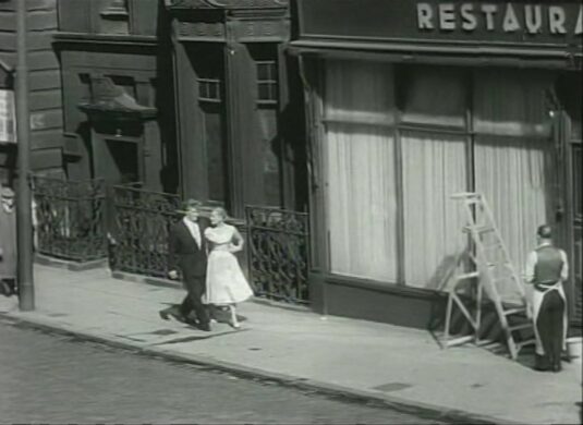 18 Sauchiehall Street with St John’s Church just to be seen to the left. Circa 1941