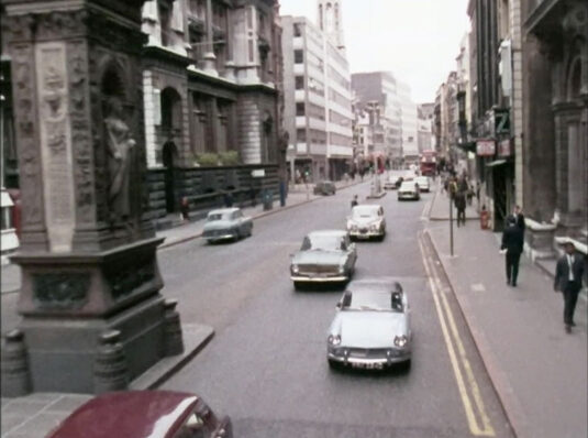 Fleet Street looking east with the Temple Bar Memorial to the left. Circa 1968
