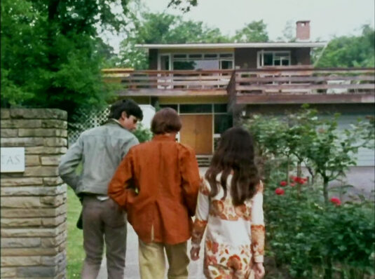 Mantas. On the junction of Coombe Lane West and Coombe Hill Road, Kingston upon Thames, Surrey Circa 1968