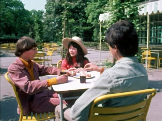 Was this what is now known as the Victoria Plaza Café, Kew Gardens. Circa 1968