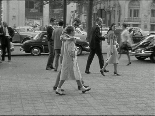 116 Ave. des Champs- Elysées in the background. Circa 1960