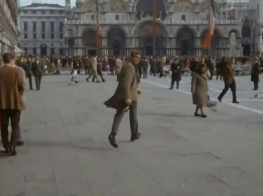 Piazetta dei Leoncini. Circa 1968