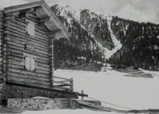 ‘Grundstein Hutte’ 2267 m.ü.M. Circa 1954