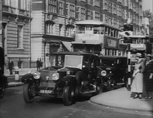 Looking east along Knightsbridge from William Street SW1. Circa 1936