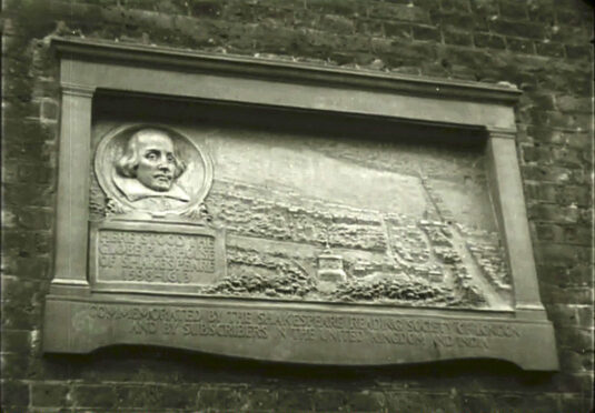 Shakespeare plaque, Park Street, London SE1 Circa 1942