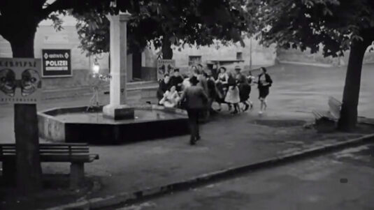 Antonius Fountain onto Stadtplatz. Circa 1955