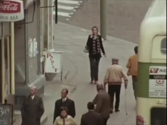 Approaching ‘Bonanza’ Restaurant, 48 Queens Road, Brighton as it turns into Upper Gloucester Road. Circa 1970