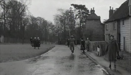 Milespit Hill, opposite Mill Hill Village pond, London NW7. Circa 1962